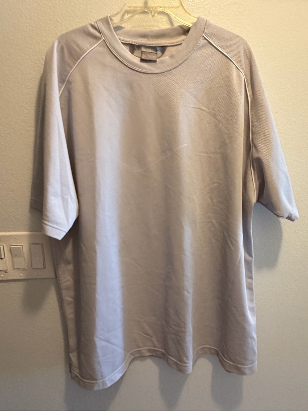 Nike Men's Crewneck Performance Shirt - Light Gray
